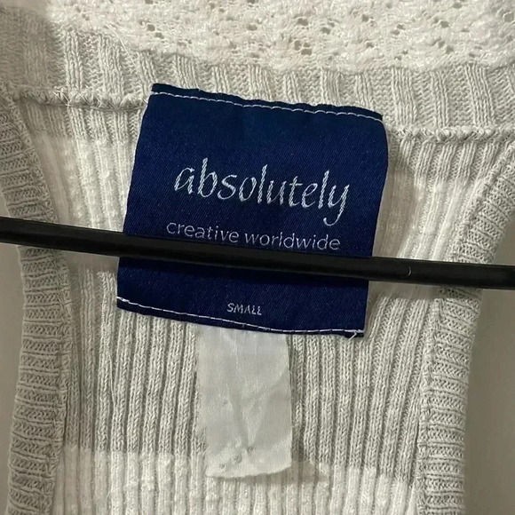 Absolutely Cardigan Size S - Picture 3 of 4